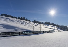 GoldenPass Express in Winter